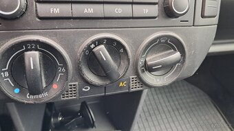 Volkswagen Polo 1.2i / 40KW KLIMA - 12