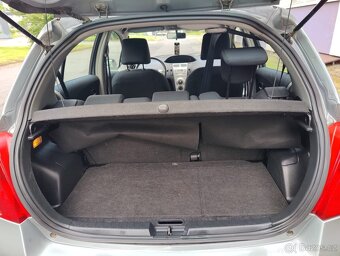 Toyota Yaris 1,3 VVT-i / automat / - 12