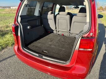 Volkswagen Touran 1.2 TSI - 77kw, 7 míst, tažné, webasto - 12