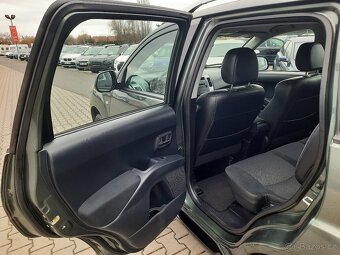 Citroën C-Crosser, 2,2 HDi 115kW  7-MÍST  KLIMA - 12