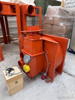Tvarovačka Woodmizer MP360EH16S spolu s originálním odsávání - 12