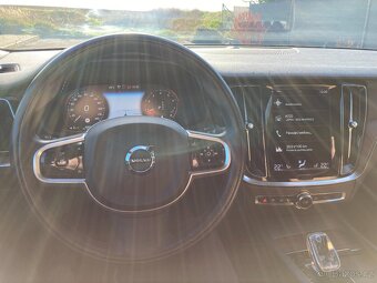 Volvo S60 B5 AWD 8AT inscription 8/2021 záruka 8/2026 - 12