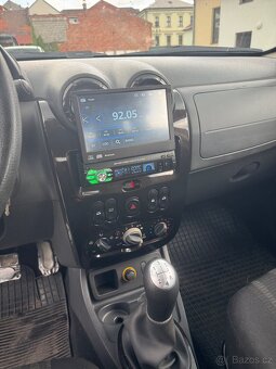 Dacia Duster 1.6 - 12