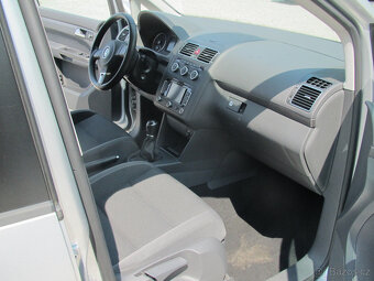 Volkswagen Touran 1.4 Fsi 7Míst - 12