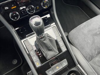 Škoda Superb kombi 2.0TDi Sportline DSG nez. topení - DPH - 12