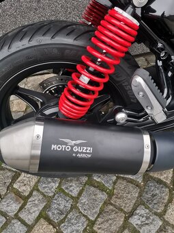 Moto guzzi V7 - 12