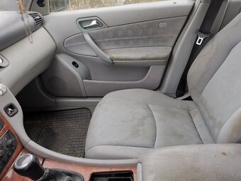 Mercedes-Benz C 200 CDI (203 K) 2003 2.1l 85Kw Kombi - 12