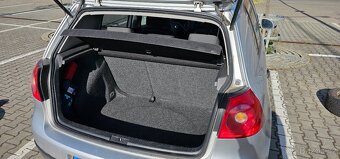 Volkswagen Golf V - 12
