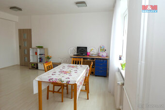 Prodej bytu 3+1, 64 m², Kolín, ul. Benešova - 12
