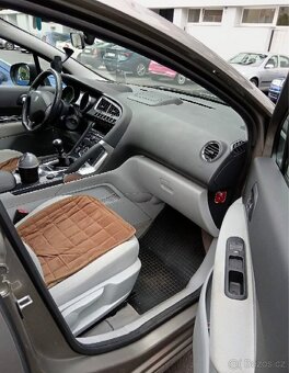 Peugeot 3008 2.0 Blue HDI 110 kw (150 koní) - 12