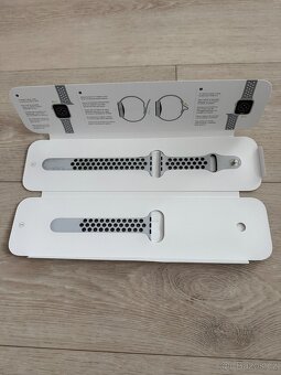 Apple Watch Nike SE 44mm 2020 - 12