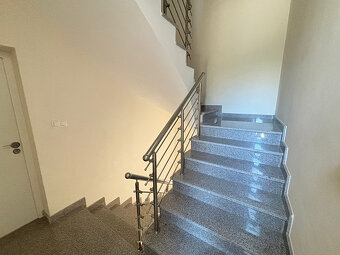 Chorvátsko-trojizbový apartmán s výhľadom na more-PAG - 12