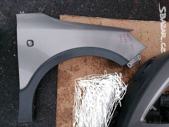 Skoda Fabia 2 facelift - přední kapota - 12