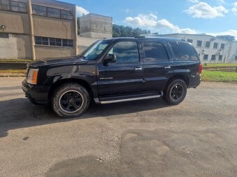 Cadillac Escalade 4x4,r.v.2002 najeto 300tis, STK do 6/2025 - 12