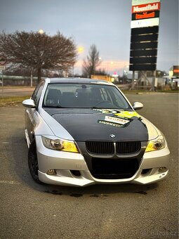 BMW 320 E90 - 12