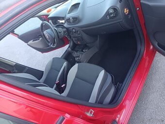 Renault clio 1.2 55kw 2010 55000km - 12