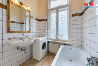 Prodej bytu 3+1, 100 m², Karlovy Vary, ul. K Přehradě - 12