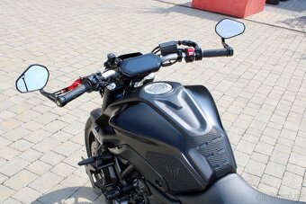 Yamaha mt 07 - 12