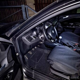 Alfa romeo Giulietta 1,6 JTDM,2010,klima,sada pneu - 12