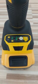 Aku Rázový utahovák XR 20V, pro DeWALT baterie 20V. - 12