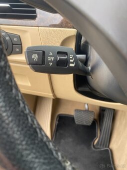 BMW e91 330xd - 12