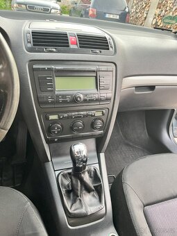 Škoda Octavia 2 kombi 1.9TDI 77kW - 12