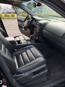 Volkswagen Touareg - 12