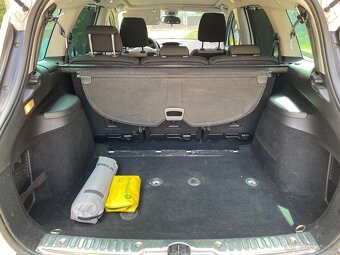 Peugeot 308 SW 1,6 hdi - 12