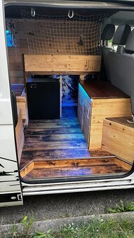 Obytný vůz VW T5 4X4 - 12