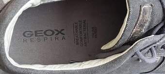 KOŽENÉ TENISKY S PRODYŠNOU PODRÁŽKOU - GEOX - vel. 45 - 12