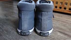 Dvoje vysoké kožené Converse v.38,5 - 12