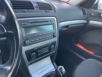 Škoda Octavia II 2,0tdi 103kw Webasto plně pojilzdná - 12
