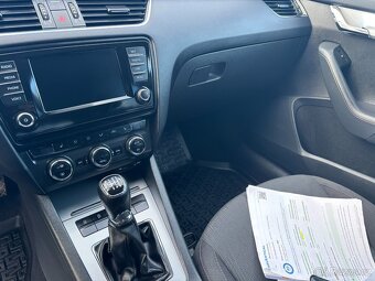 Škoda Octavia 1.4 tsi 110kw r.v.2015, Serviska - 12