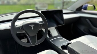 Tesla 3 Performance: 393 kW Refresh 2022. Skvělý stav. - 12