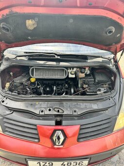 Renault Espace IV 2.2 dci - 12