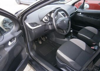 Peugeot 207 1.4i 70kw,klima benzín manuál 70 kw - 12