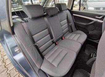 ŠKODA OCTAVIA II 1.6 MPi 75KW AMBIENTE,ALU,10x AIRB.,PDC,BC. - 12
