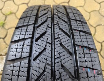 Zánovní zimní sada 16" 5x114,3 Renault TRAFIC 205/65/16C - 12