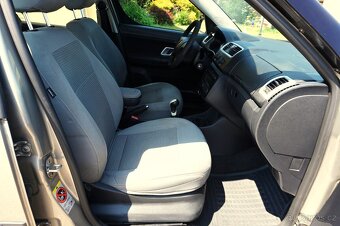 ŠKODA ROOMSTER 1,4 16V 63KW 2008 - 12