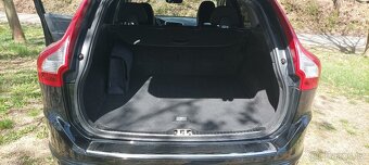 Volvo Xc60 D4 140kw FWD manuál - 12