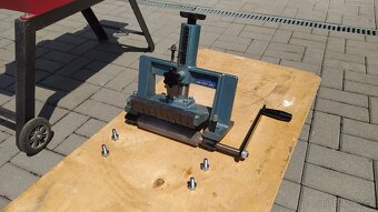Srovnávačka s protahem KDR MS200 - 12