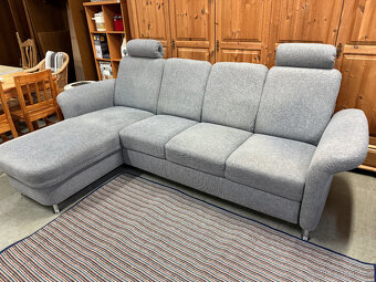 Rohová rozkládací šedá sedačka 260 x 160cm - 12