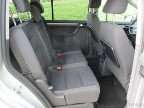 Volkswagen Touran TDi 77kW TAŽNÉ ZAŘ. 159 TKM L+Z pneu - 12