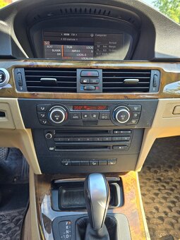 BMW 330xd  Touring 170 kW 4x4 automat rok 2007 E91 M57 - 12