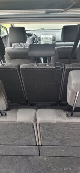Toyota corolla verso - 12