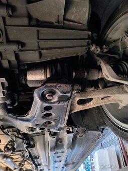 Alfa Romeo 147 1.9 110 KW - 12