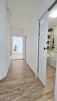 Luxusní byt 2+KK s balkonem na Těreškovové ulici, Karviná - 12