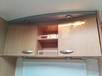 KNAUS 550FSK pro 6. Pevné palandy. R 2007. Stan. 100km/h - 12