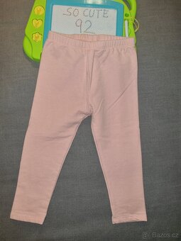 9x Legíny, 1x tepláky, 1x kalhoty- 11x, vel 92 (příp. 86/96) - 12