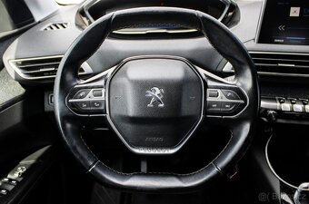 Peugeot 3008 1.2 PureTech 96kW (2017) - 12